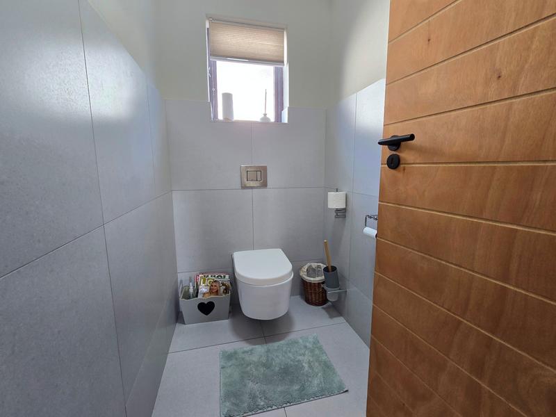3 Bedroom Property for Sale in Blueberry Hill Western Cape
